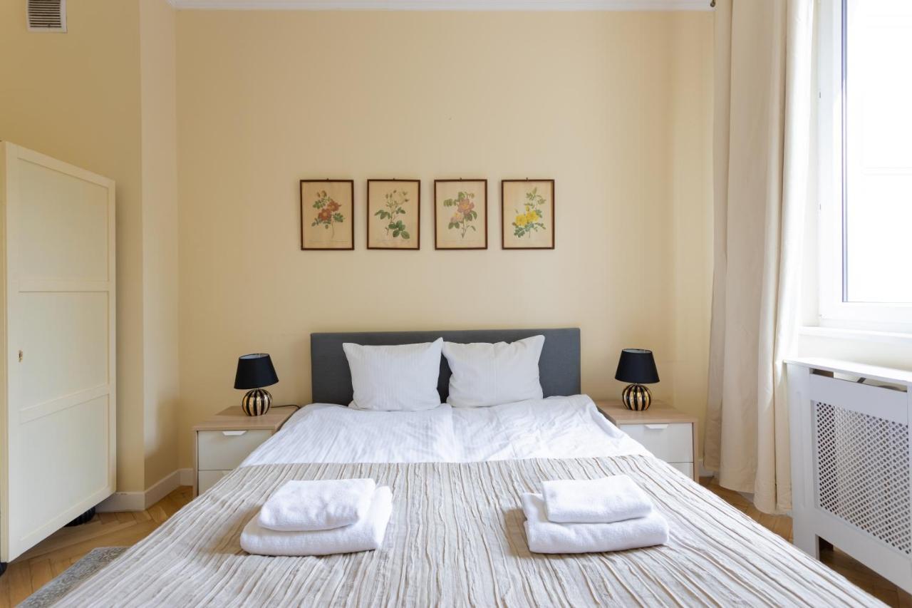 Golden Apartments Warsaw- 3 Separate Rooms - Best Location&Nowy Swiat Exteriör bild